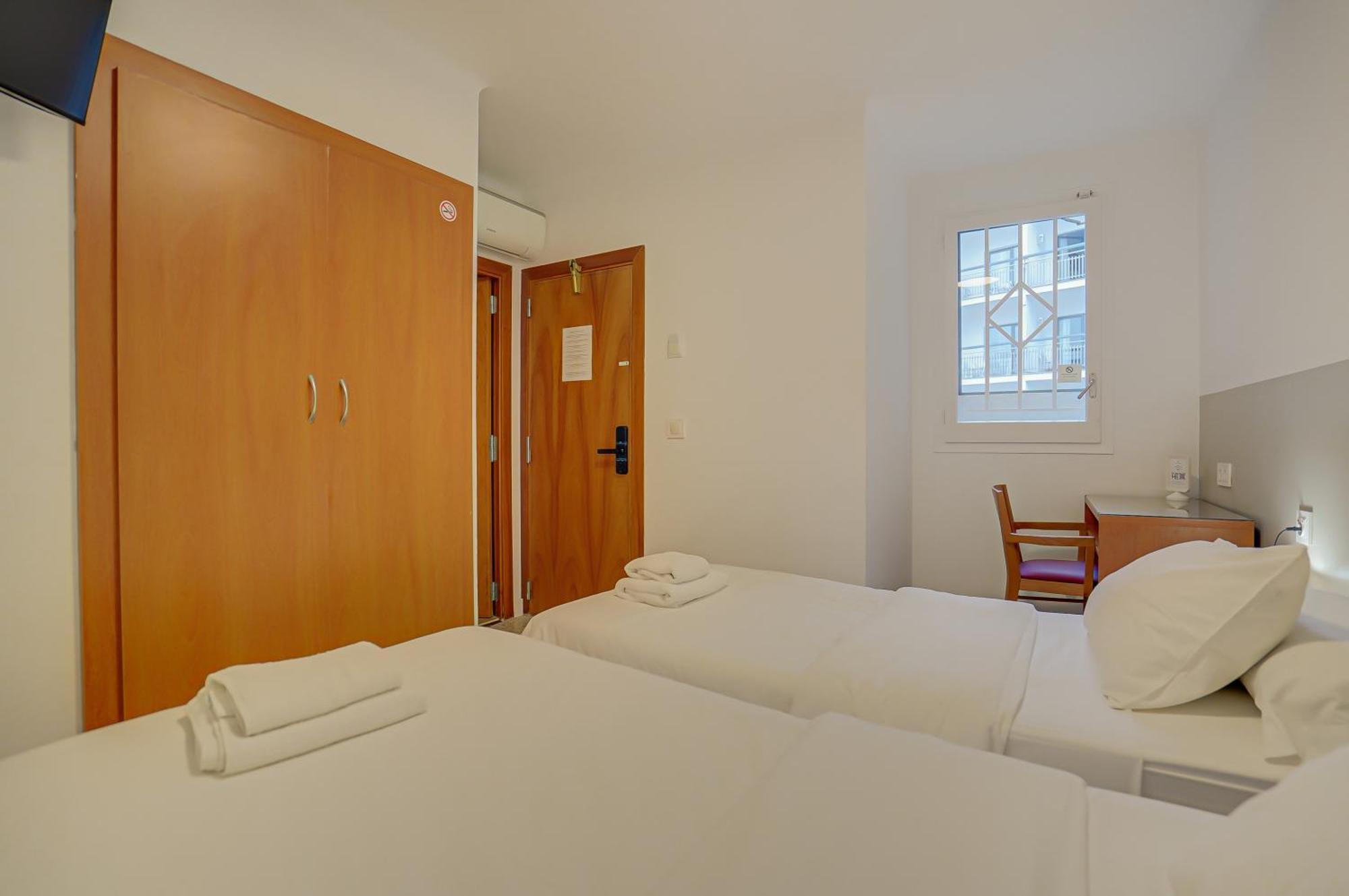 Hostal Y Apartamento Moli De Mar Lloret de Mar Eksteriør billede