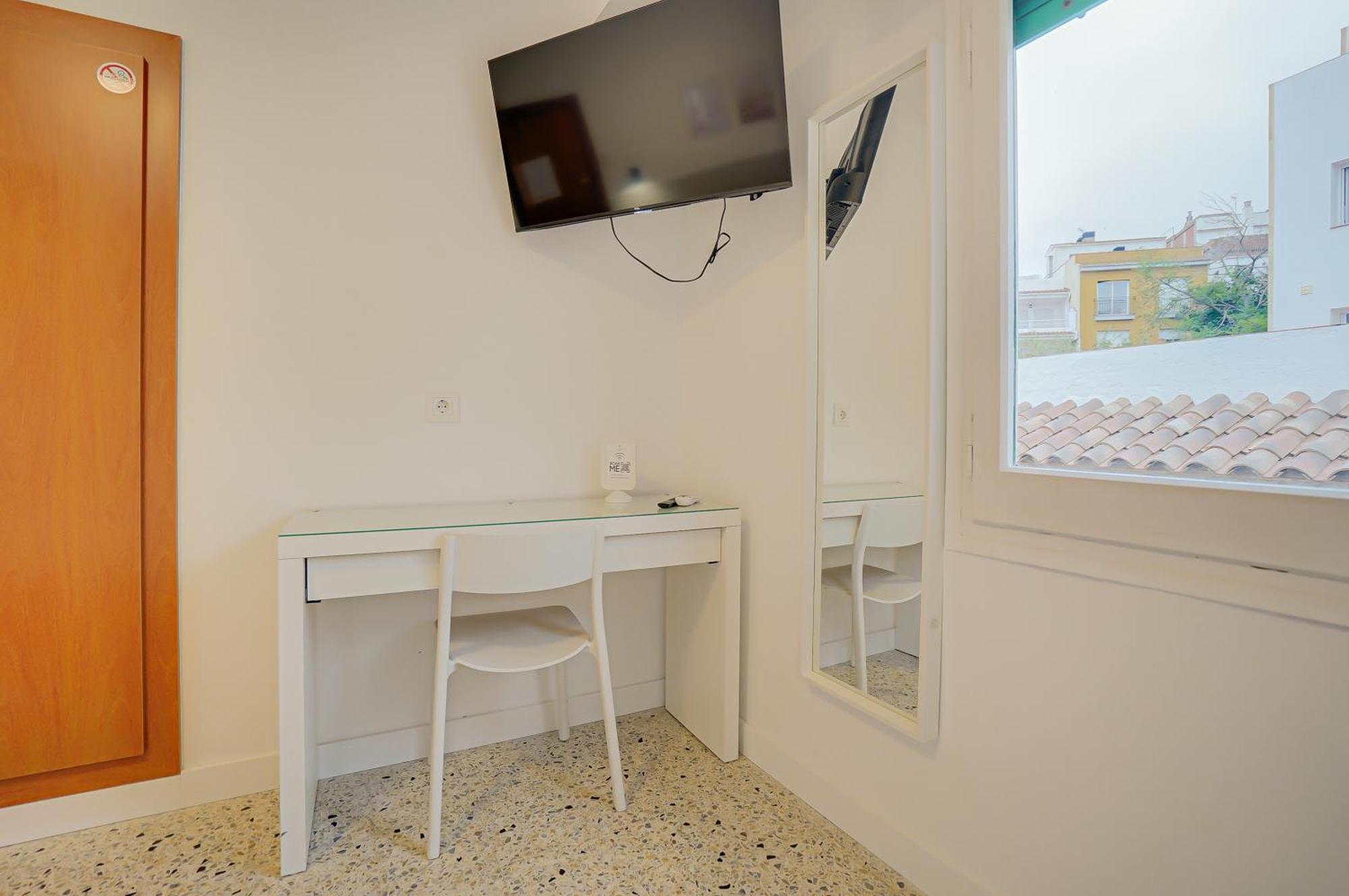 Hostal Y Apartamento Moli De Mar Lloret de Mar Eksteriør billede